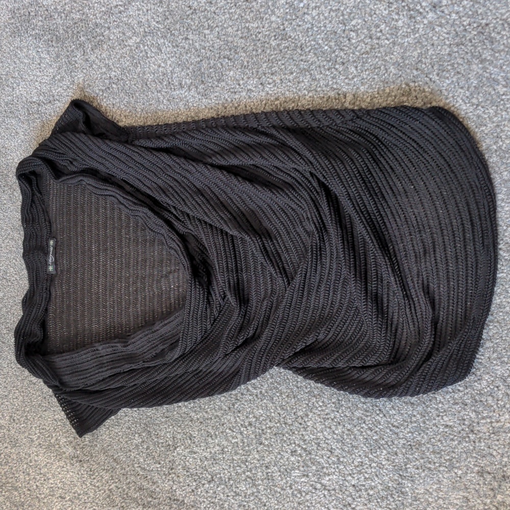 Black shirt